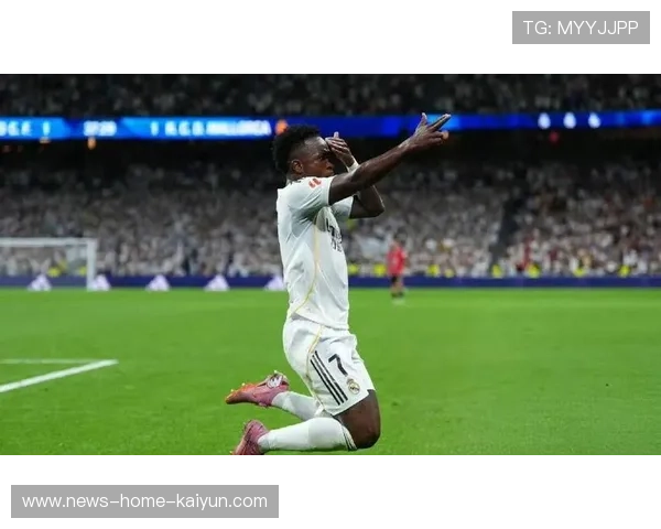 西甲皇马门线救险多次,守门员表现抢眼——夜幕下的门前守望